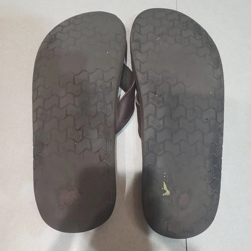 AE sandals size 11 - Picture 4 of 4